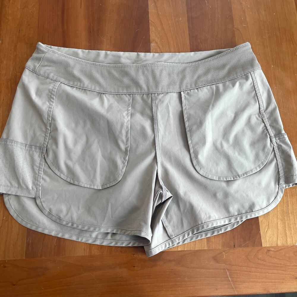 Magellan Outdoors Fish Gear Shorts XL Water Repellent Fishing Athletic Beige - Picture 10 of 10